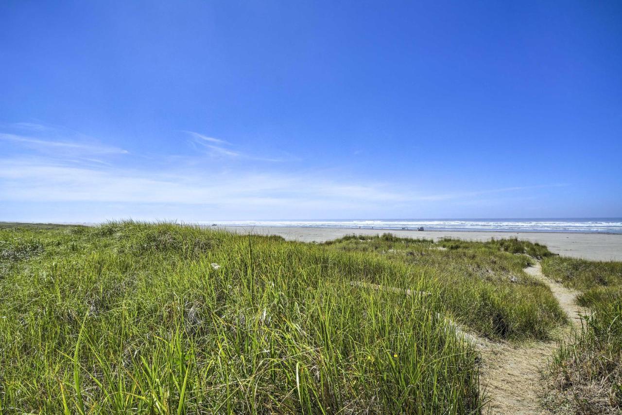 Coastal Pnw Gem With Hot Tub - Walk To Beach! Grayland Kültér fotó